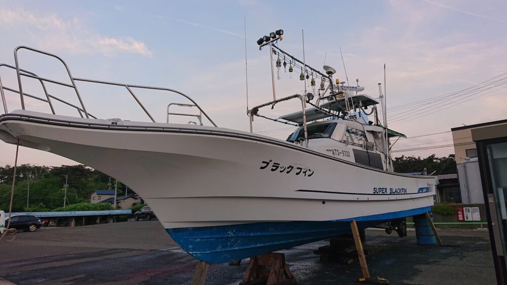 秋田県（能代）の釣り船：遊漁船 ブラックフィン